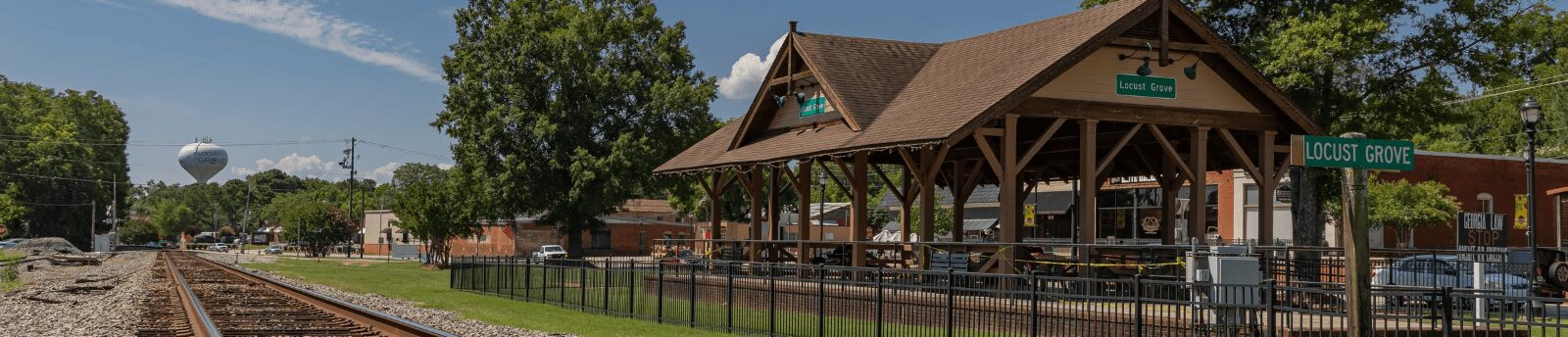 locust grove train watching platform